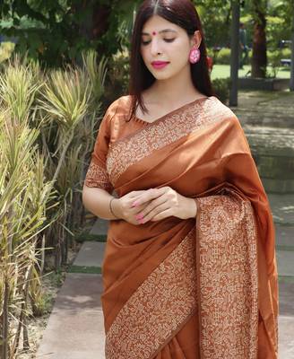 Women orange Art silk handloom saree 4