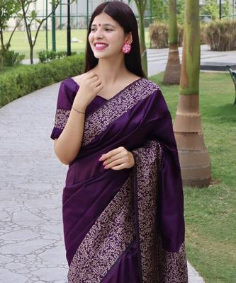 Women wine Art silk handloom saree 4