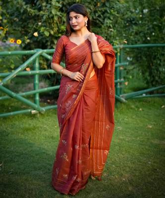 Women orange Art silk handloom saree 1