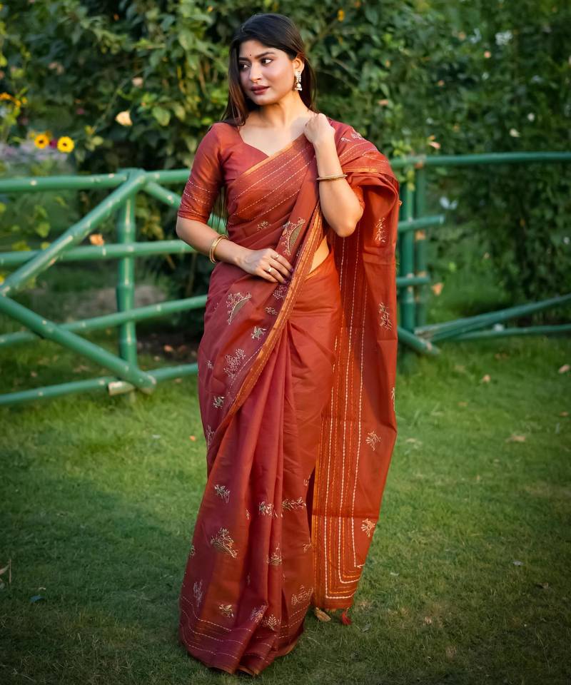 Women orange Art silk handloom saree