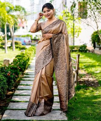Women beige Art silk handloom saree 2
