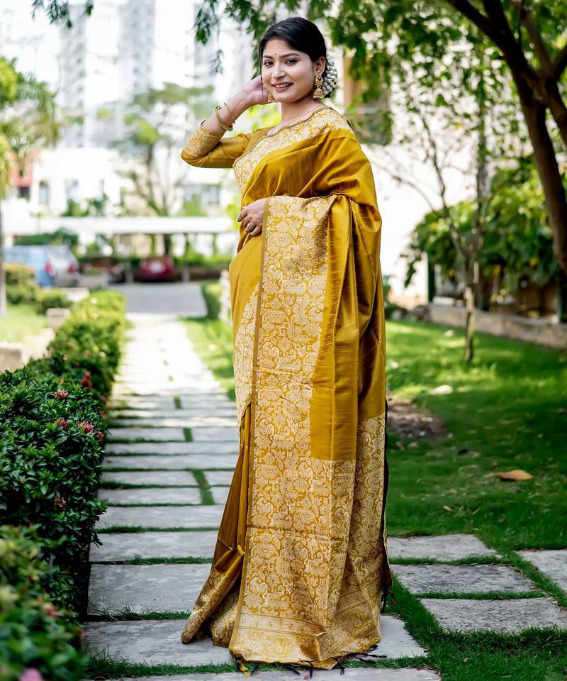 Women mustarad Art silk handloom saree