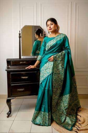 Women rama Art silk handloom saree