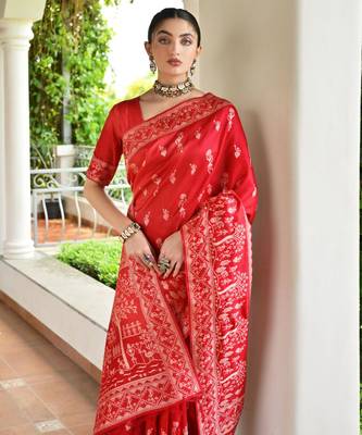 Women red Art silk handloom saree 3