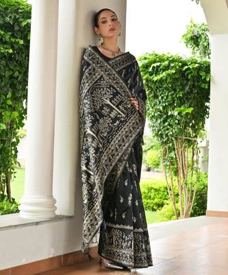Women black Art silk handloom saree 4