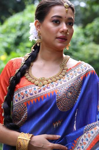 Women blue Art silk handloom saree