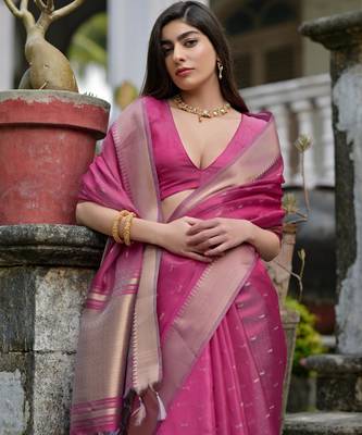 Women magenta Art silk handloom saree 4