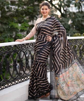 Women black Art silk handloom saree 2