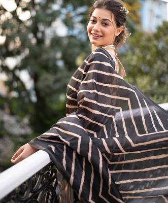 Women black Art silk handloom saree 4
