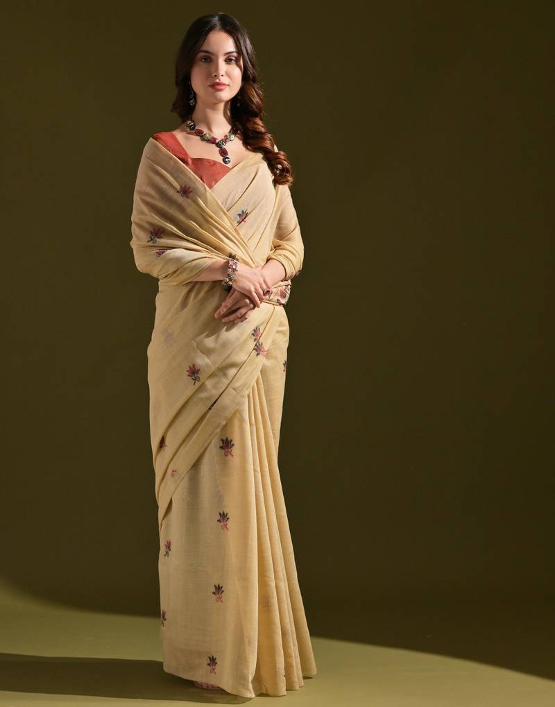 Women beige cotton handloom saree