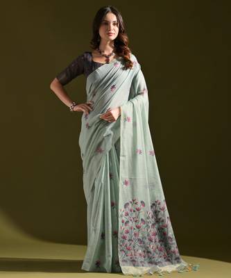 Women grey cotton handloom saree 1
