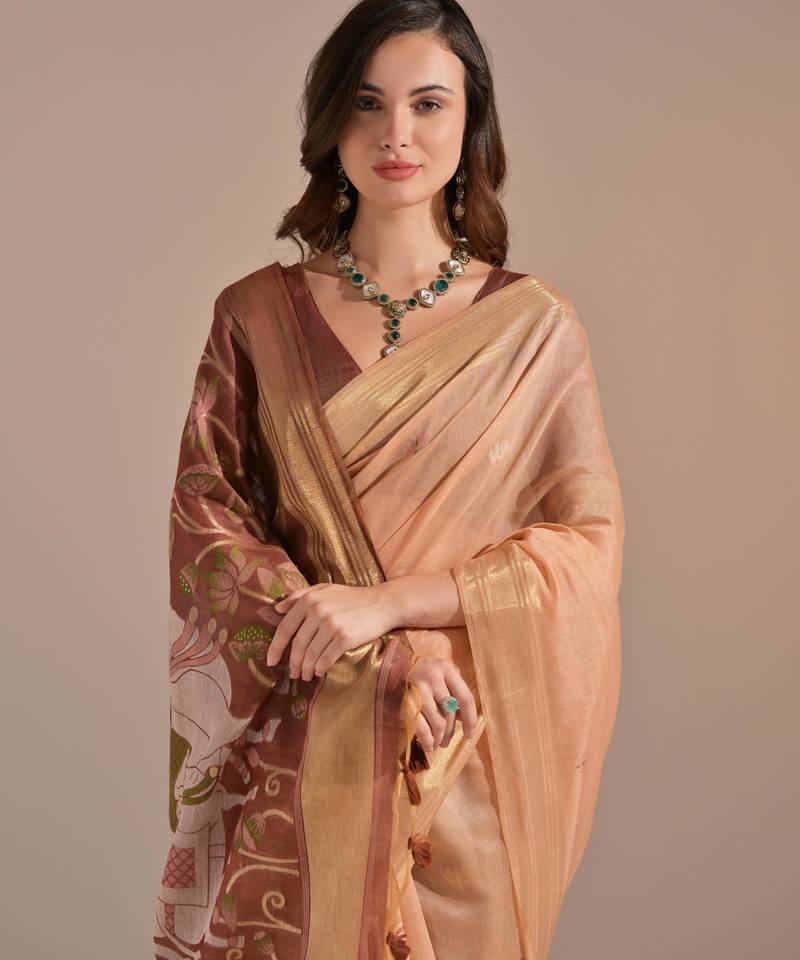 Women peach cotton handloom saree