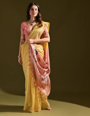 Women yellow cotton handloom saree 3