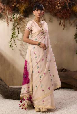 Women cream cotton handloom saree 1
