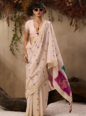 Women cream cotton handloom saree 3