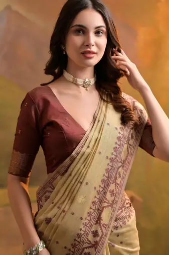 Women beige cotton handloom saree