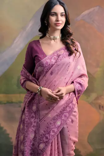 Women light pink cotton handloom saree