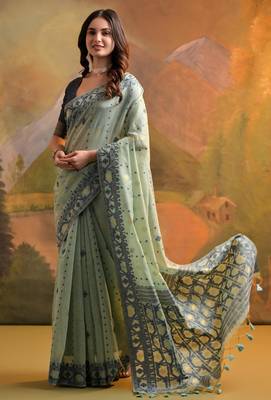 Women light green cotton handloom saree 2