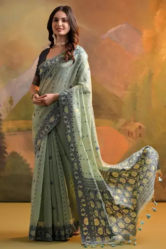 Women light green cotton handloom saree