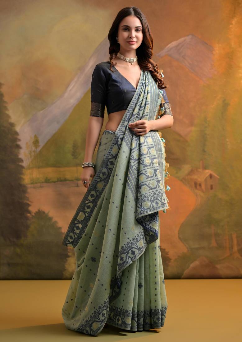 Women light green cotton handloom saree