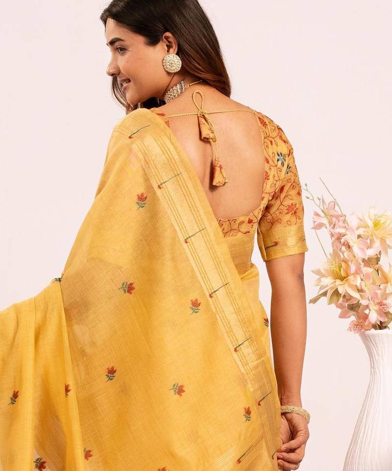 Women yellow cotton handloom saree