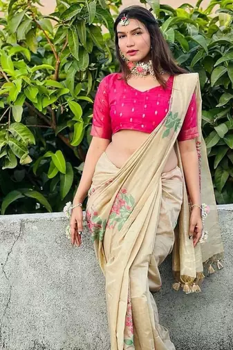 Women beige Art silk handloom saree