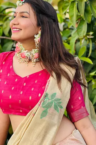 Women beige Art silk handloom saree