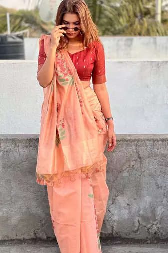 Women peach Art silk handloom saree