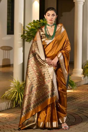 Women orange Art silk handloom saree