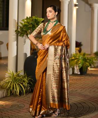 Women orange Art silk handloom saree 4