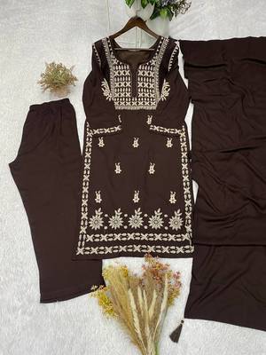 New Stylish Suit Set With Dupatta Stylish Kurti Suit Set With Palazzo 3