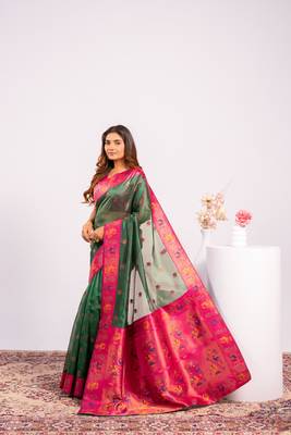 Women green Art silk handloom saree 4