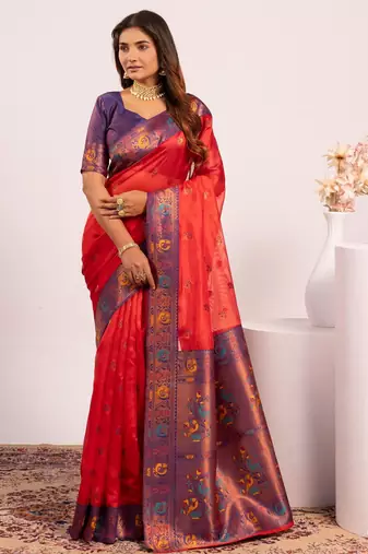 Women red Art silk handloom saree