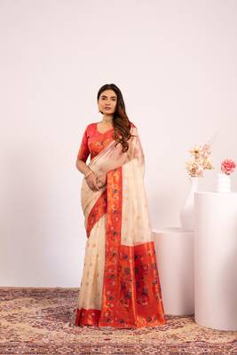 Women white Art silk handloom saree 4