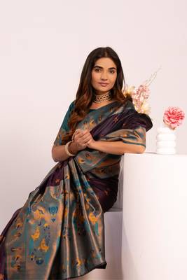Women wine Art silk handloom saree 5