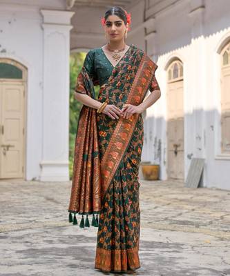 Women green Art silk handloom saree 4