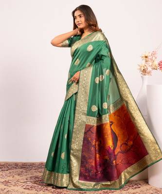 Women green Art silk handloom saree 5