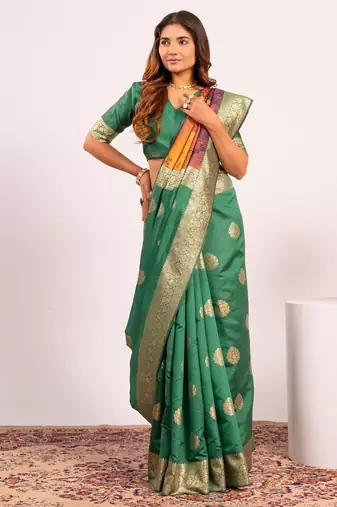 Women green Art silk handloom saree