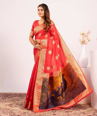 Women red Art silk handloom saree 3