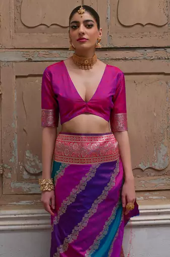 Women pink Art silk handloom saree