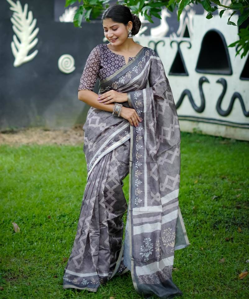 Women grey art silk handloom saree