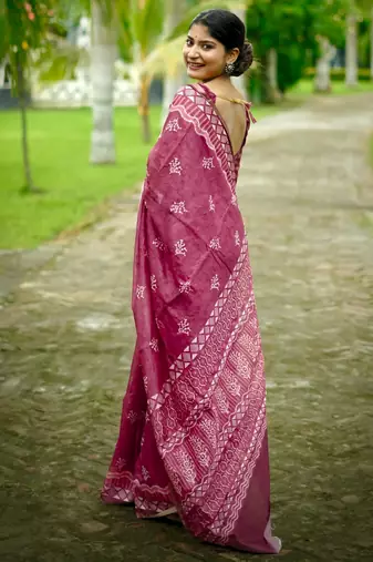 Women magenta art silk handloom saree