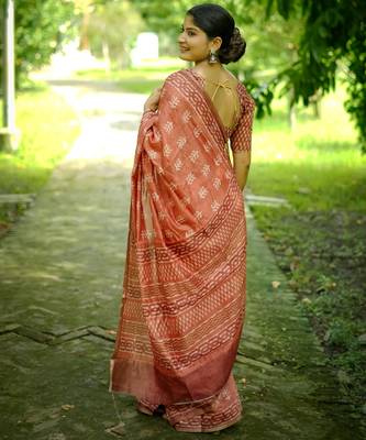 Women pink art silk handloom saree 2