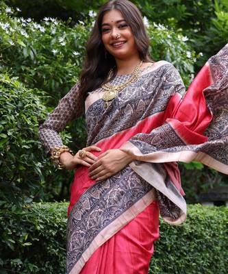 Women red art silk handloom saree 2