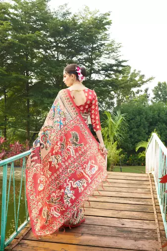 Women multicolor art silk handloom saree