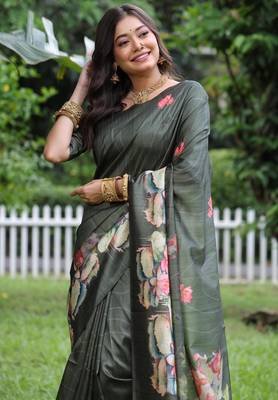 Women grey art silk handloom saree 4
