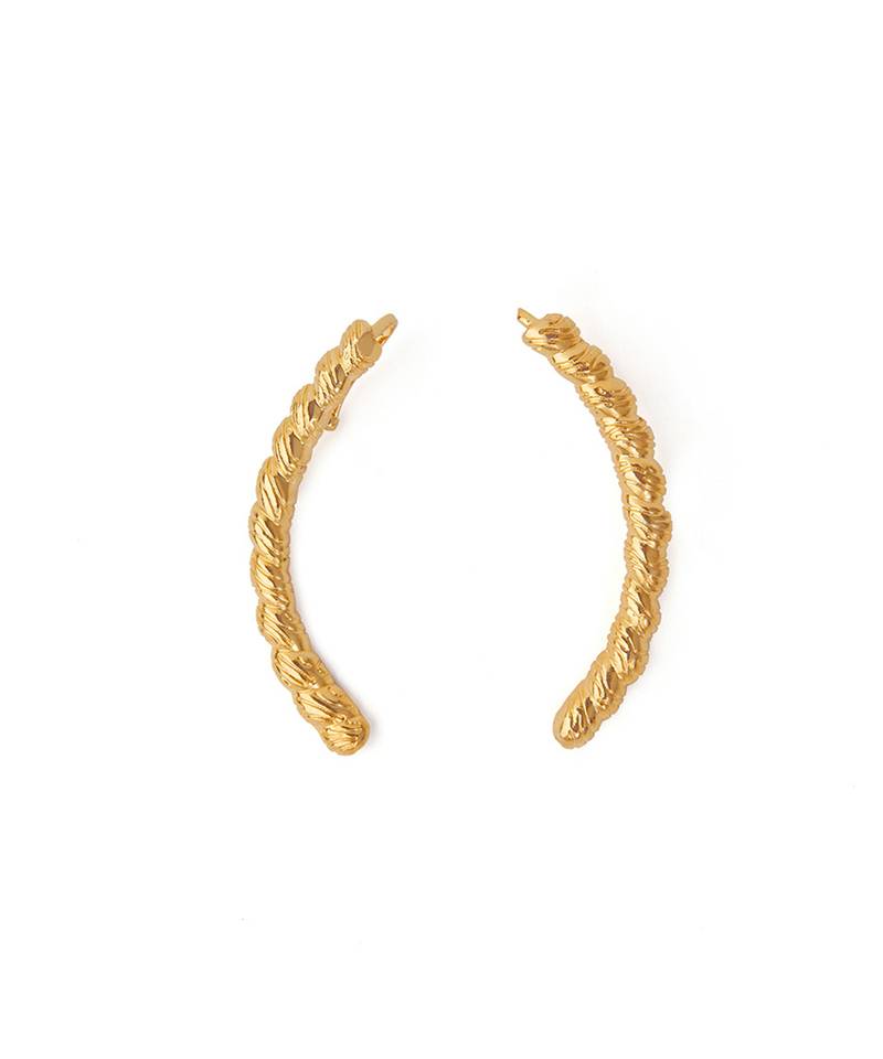 Golden leaf tendril ear cuff