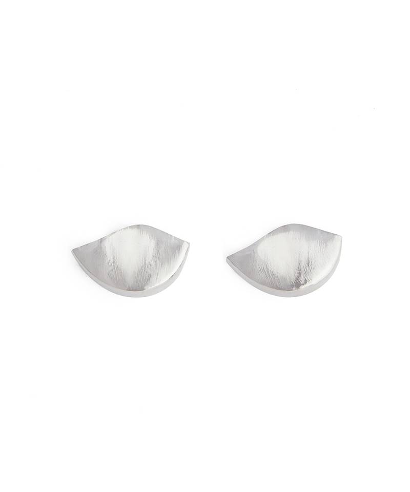 Silver drip stud earrings