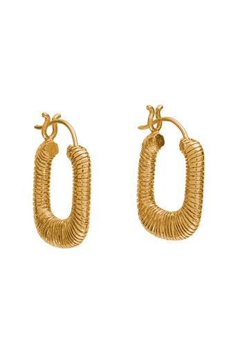 Golden threaded rectangular hoops