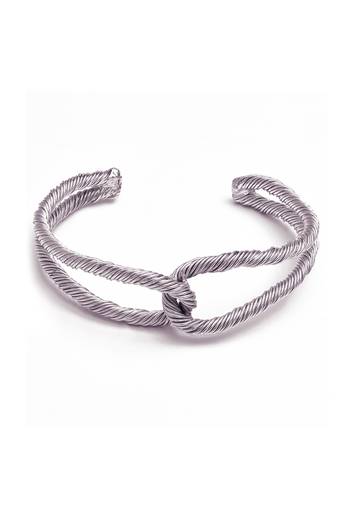 Silver threaded interlocked adjustable bracelet